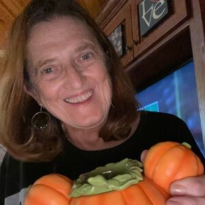 Meet your Posher, Tammy j